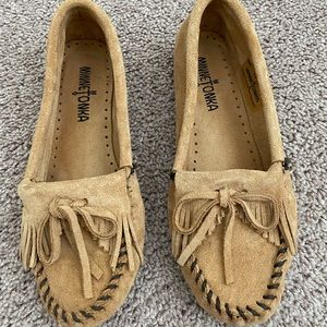 Minnetonka Kilty Hard Sole